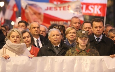 Atak nienawiści wobec uczestników miesięcznicy smoleńskiej - rzecz niespotykana