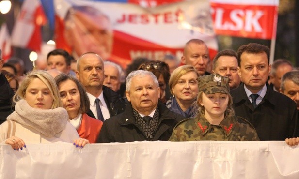 Atak nienawiści wobec uczestników miesięcznicy smoleńskiej - rzecz niespotykana