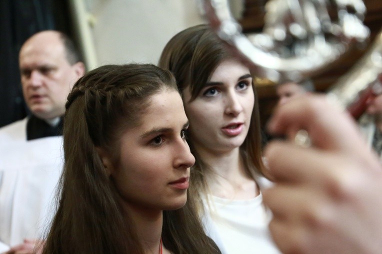 Bierzmowanie w Limanowej, cz. I