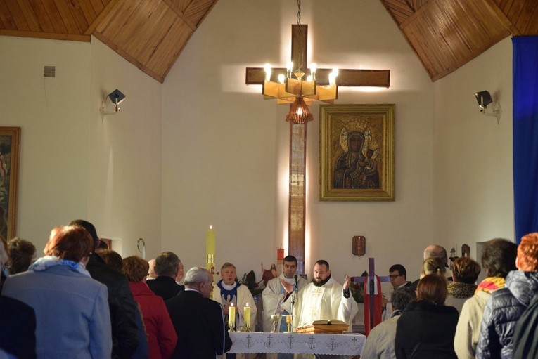 Powitanie ikony MB Częstochowskiej w parafii Sobótka