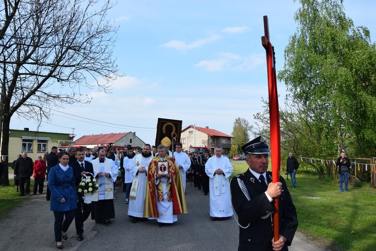 Powitanie ikony MB Częstochowskiej w parafii Sobótka