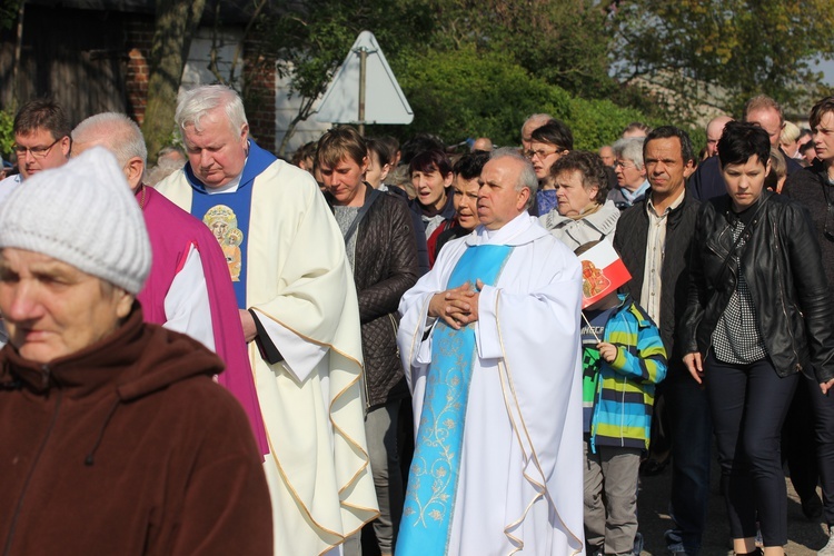 Powitanie ikony MB Częstochowskiej w Mazewie