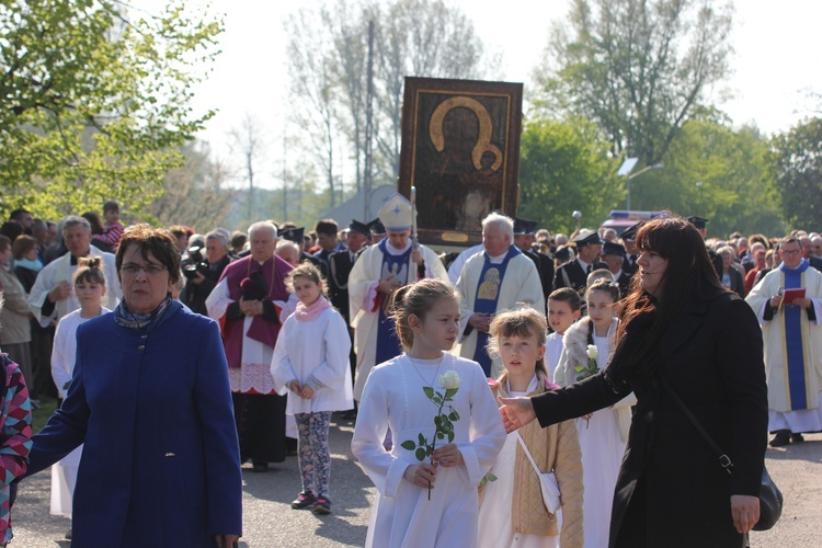 Powitanie ikony MB Częstochowskiej w Mazewie