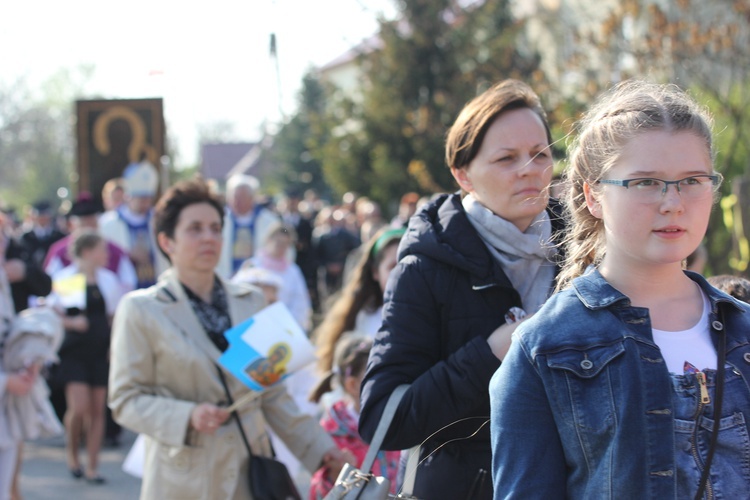 Powitanie ikony MB Częstochowskiej w Mazewie