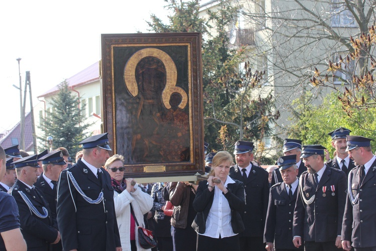 Powitanie ikony MB Częstochowskiej w Mazewie