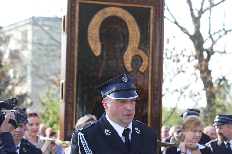 Powitanie ikony MB Częstochowskiej w Mazewie