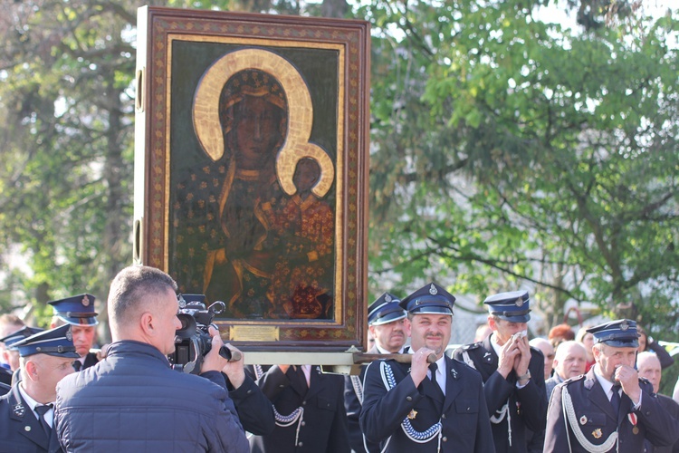 Powitanie ikony MB Częstochowskiej w Mazewie