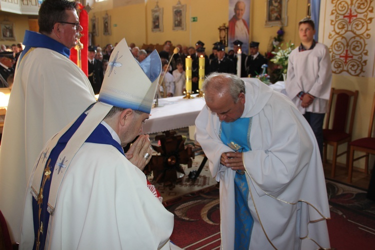 Powitanie ikony MB Częstochowskiej w Mazewie