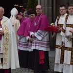 Tuż przed koronacją Świdnickiej Pani w słońcu