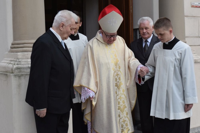 Tuż przed koronacją Świdnickiej Pani w słońcu