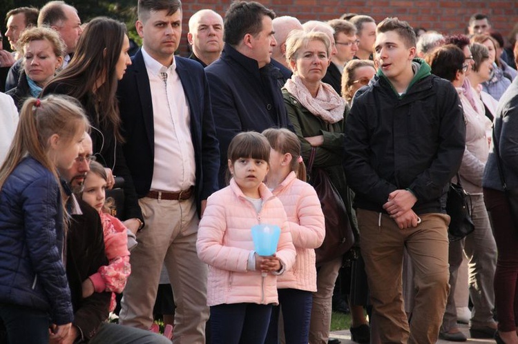 100.rocznica objawień fatimskich w parafii Matki Bożej Fatimskiej w Lublinie