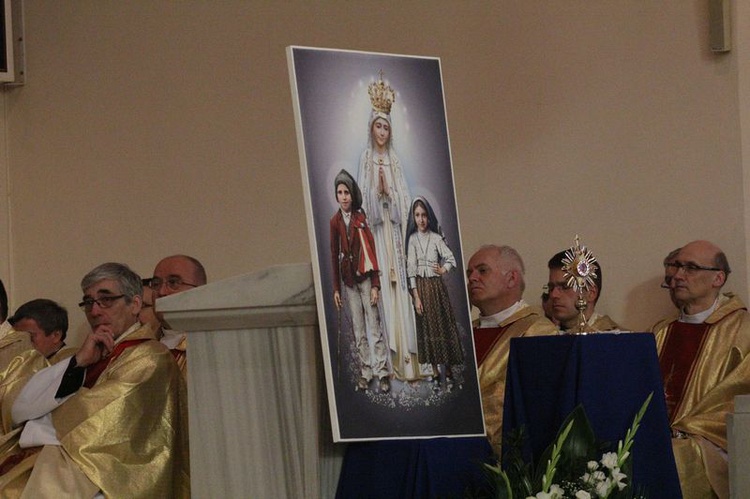 100.rocznica objawień fatimskich w parafii Matki Bożej Fatimskiej w Lublinie