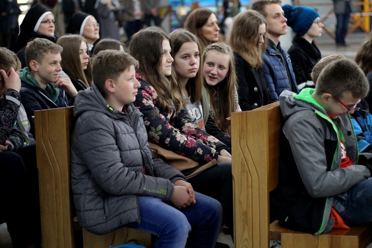 Majowy "Ogień dla nas i całego świata"