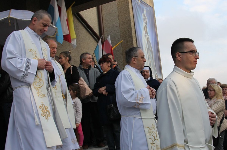 Komorowice Obszary - zawierzenie diecezji Sercu Maryi - cz. 1