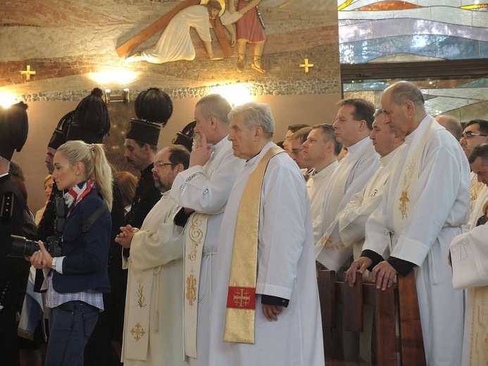 Komorowice Obszary - zawierzenie diecezji Sercu Maryi - cz. 2