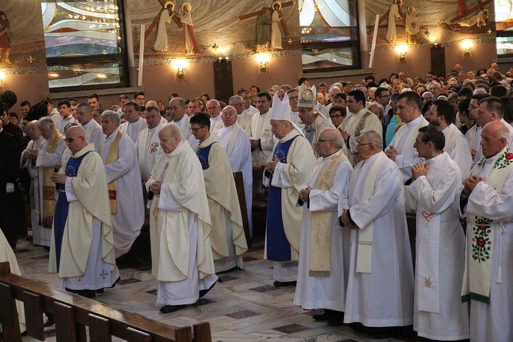 Komorowice Obszary - zawierzenie diecezji Sercu Maryi - cz. 2