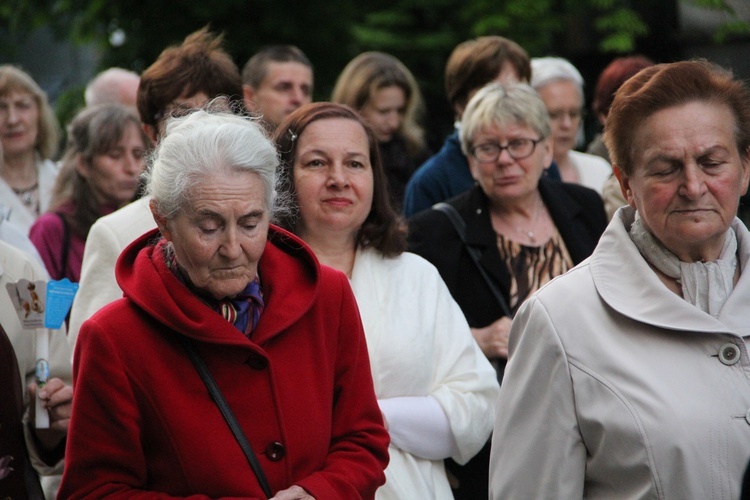 Nabożństwo fatimskie i instalacja relikwii św. Hiacynty i św. Franciszka