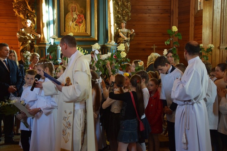 Powitanie ikony MB Częstochowskiej w Topoli Królewskiej