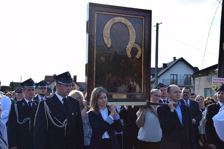 Powitanie ikony MB Częstochowskiej w Topoli Królewskiej