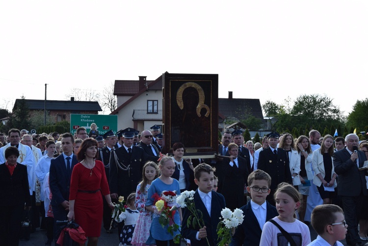 Powitanie ikony MB Częstochowskiej w Topoli Królewskiej