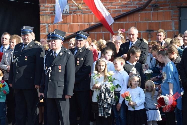 Powitanie ikony MB Częstochowskiej w Topoli Królewskiej