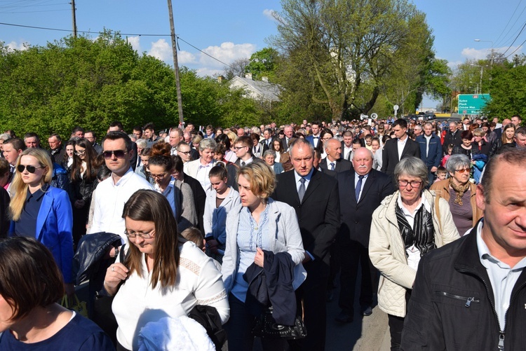 Powitanie ikony MB Częstochowskiej w Topoli Królewskiej