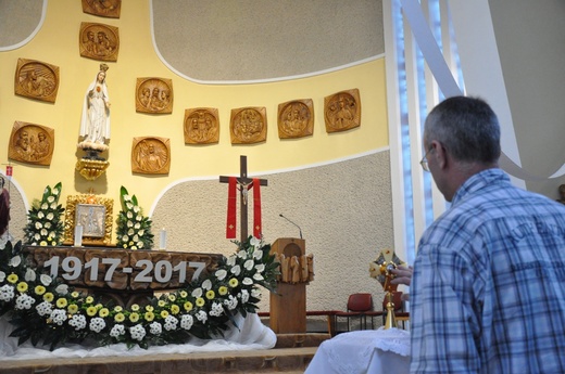 Obchody fatimskie w Kolonii Łomnickiej