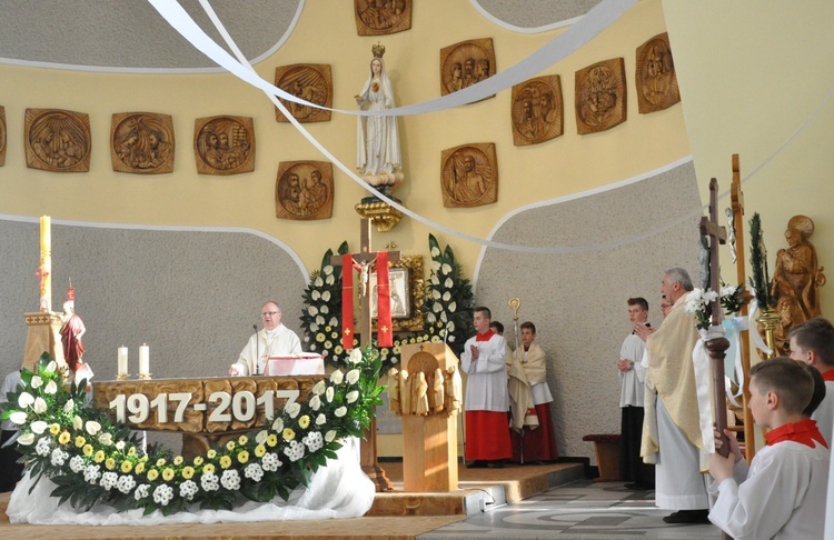 Obchody fatimskie w Kolonii Łomnickiej