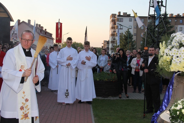 Nabożeństwo Fatimskie w parafii Jezusa Chrystusa Króla Wszechświata w Rawie Maz. 