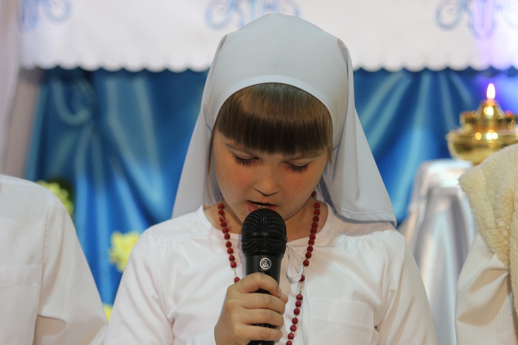 Nabożeństwo Fatimskie w parafii Jezusa Chrystusa Króla Wszechświata w Rawie Maz. 