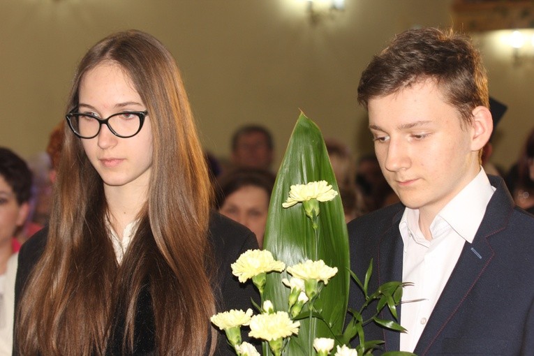 Nabożeństwo Fatimskie w parafii Jezusa Chrystusa Króla Wszechświata w Rawie Maz. 
