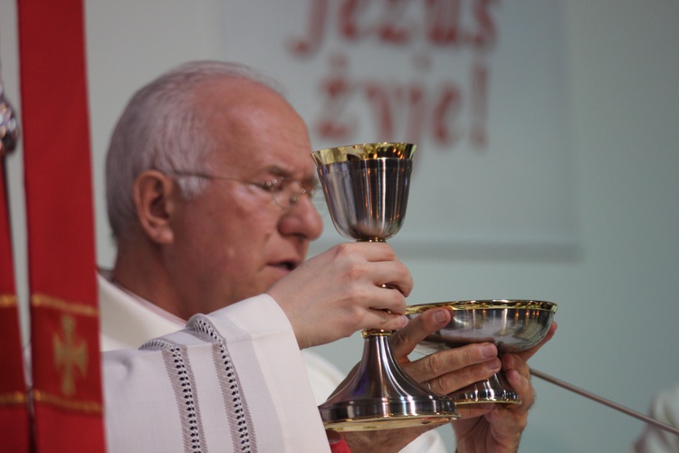 Nabożeństwo Fatimskie w parafii Jezusa Chrystusa Króla Wszechświata w Rawie Maz. 