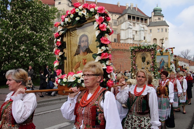 Procesja z Wawelu na Skałkę 2017