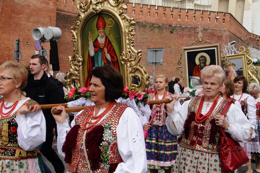 Procesja z Wawelu na Skałkę 2017