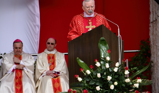 Abp Jędraszewski: Polska musi być budowana na prawdzie