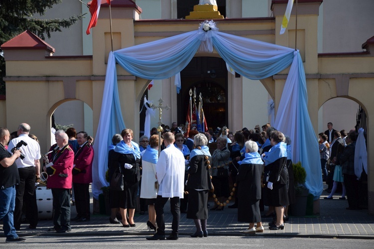 Powitanie ikony MB Częstochowskiej w Grabowie