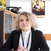 ▲	Dr Teresa Kaczorowska jest prezesem Stowarzyszenia „Academia Europaea Sarbieviana” i inicjatorką Międzynarodowego Festiwalu ks. Macieja Kazimierza Sarbiewskiego „Chrześcijański Horacy z Mazowsza”.