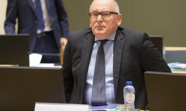 Timmermans: Większość państw UE za dalszymi pracami KE ws. Polski