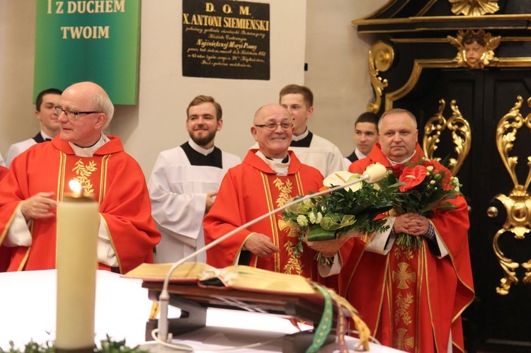 Bierzmowanie w tuchowskim sanktuarium