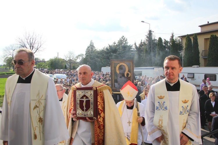 Powitanie ikony MB Częstochowskiej w Błoniu