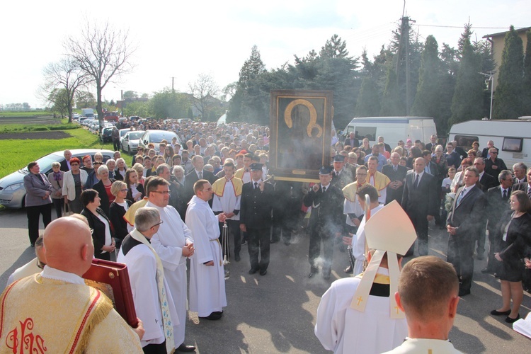 Powitanie ikony MB Częstochowskiej w Błoniu