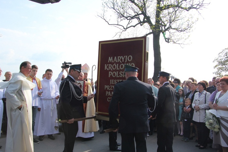 Powitanie ikony MB Częstochowskiej w Błoniu