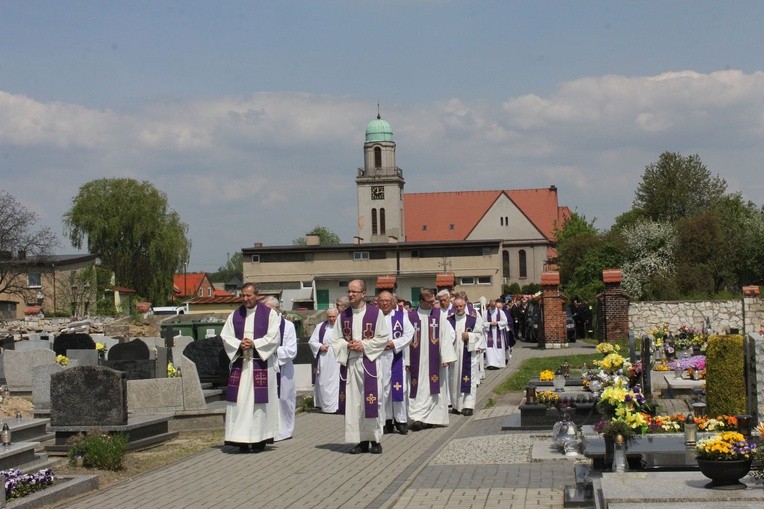 Pogrzeb śp. ks. Wiktora Pielesza