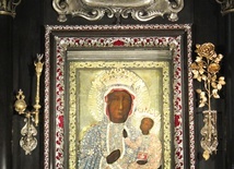 Franciszek pobłogosławił korony dla Jasnogórskiej Madonny 