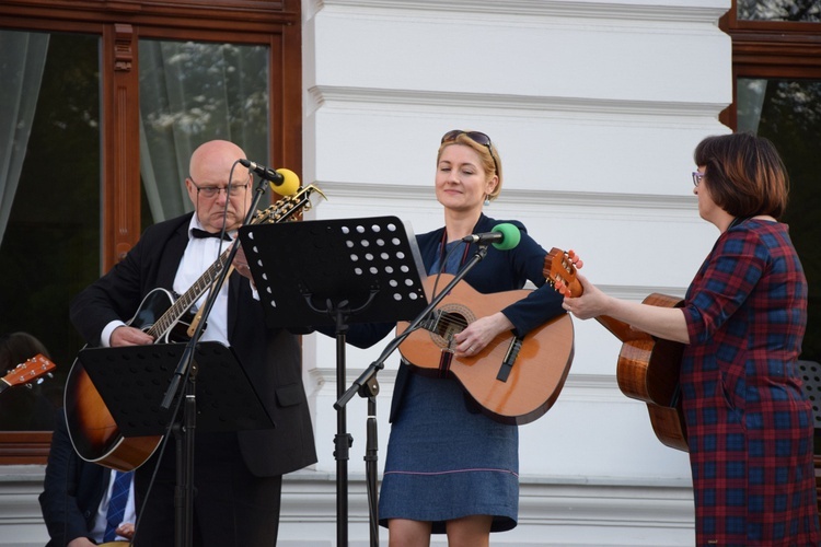 Festiwal Pieśni Maryjnej w Szymanowie