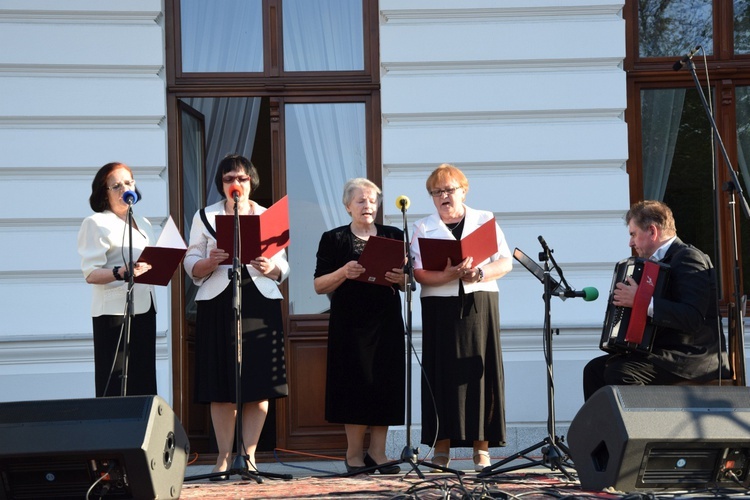 Festiwal Pieśni Maryjnej w Szymanowie