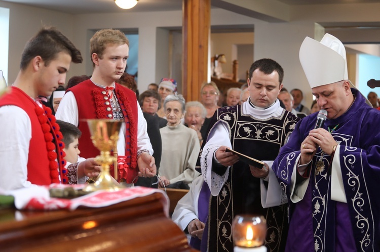 Pogrzeb śp. ks. kan. Borysa Kroczka na Trzycatku