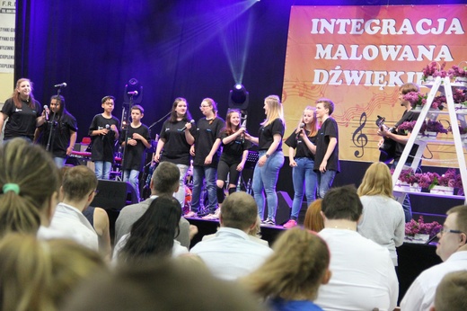 Festiwal "Inegracja malowana dźwiękiem" w Bochni