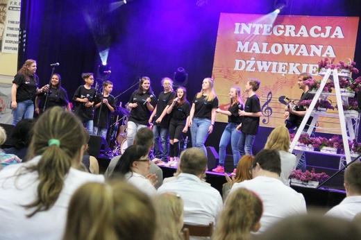 Festiwal "Inegracja malowana dźwiękiem" w Bochni