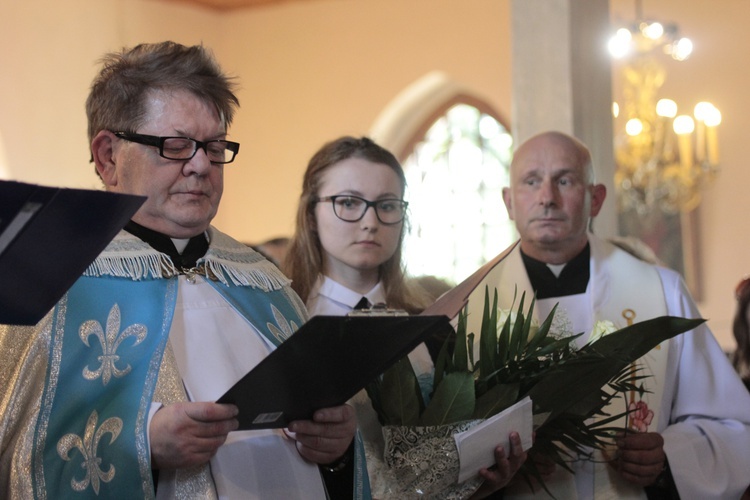 Powitanie ikony MB Częstochowskiej w Leźnicy Małej